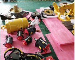 發(fā)那科機器人R-2000iC本體拆機件銷售：電機、減速器、平衡缸……